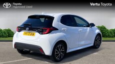 Toyota Yaris 1.5 Hybrid Design 5dr CVT Hybrid Hatchback